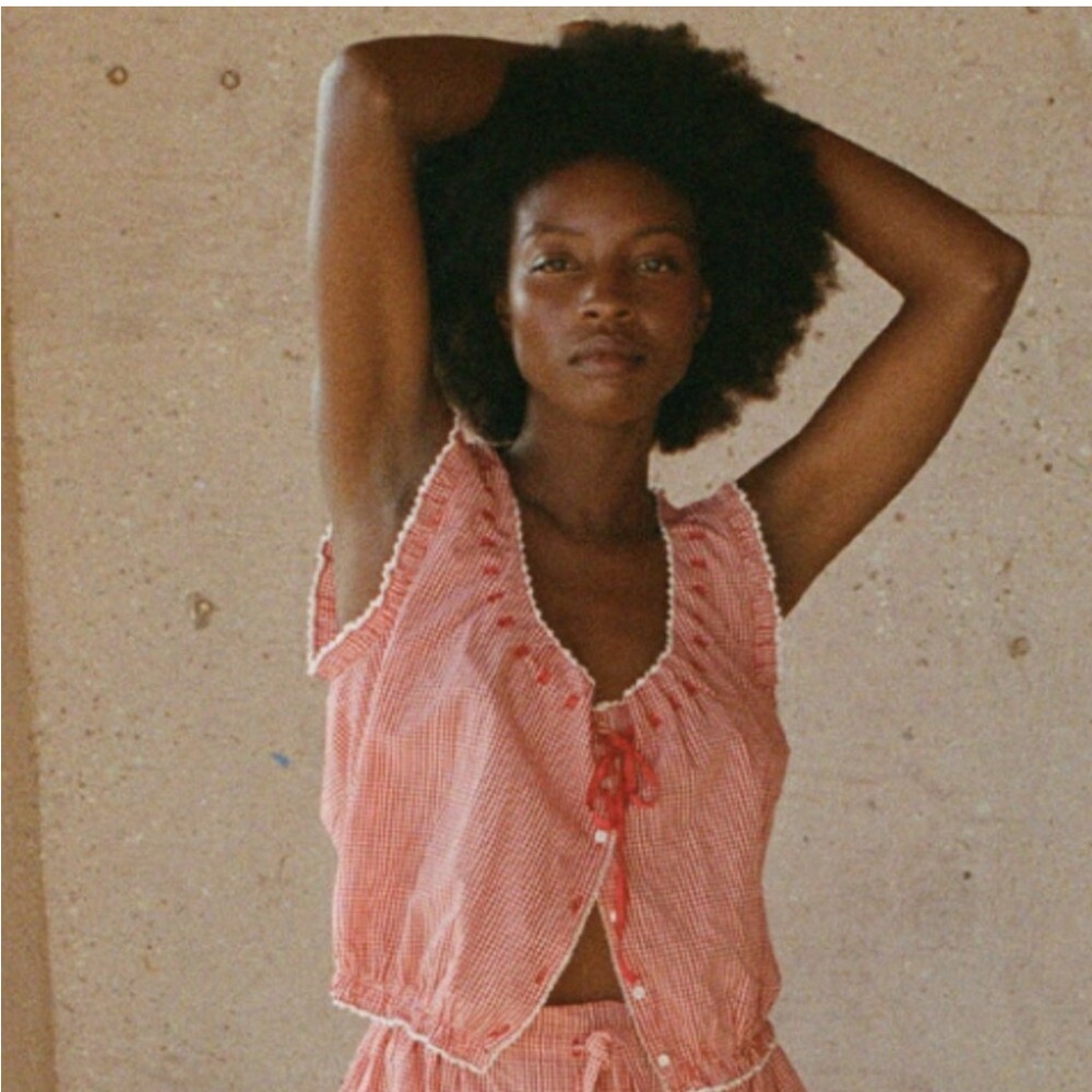 Doen Traveler Top in Cerise Paris - Picture 2 of 9